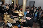 Jumping Drums/ koncert skupiny bubeníků v Uměleckoprůmyslovém muzeu